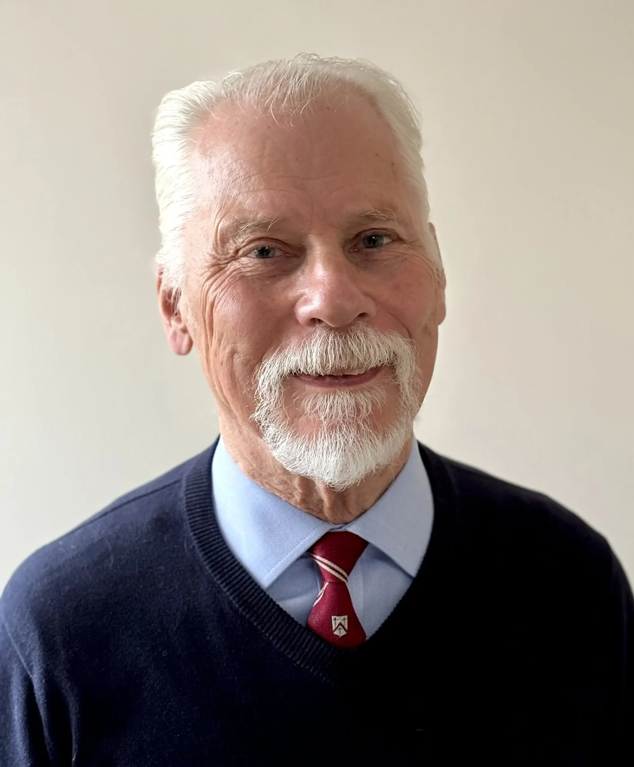 My-Portrait-Photo-for-Counselling-Directory Portrait of a smiling counsellor Stuart in formal attire